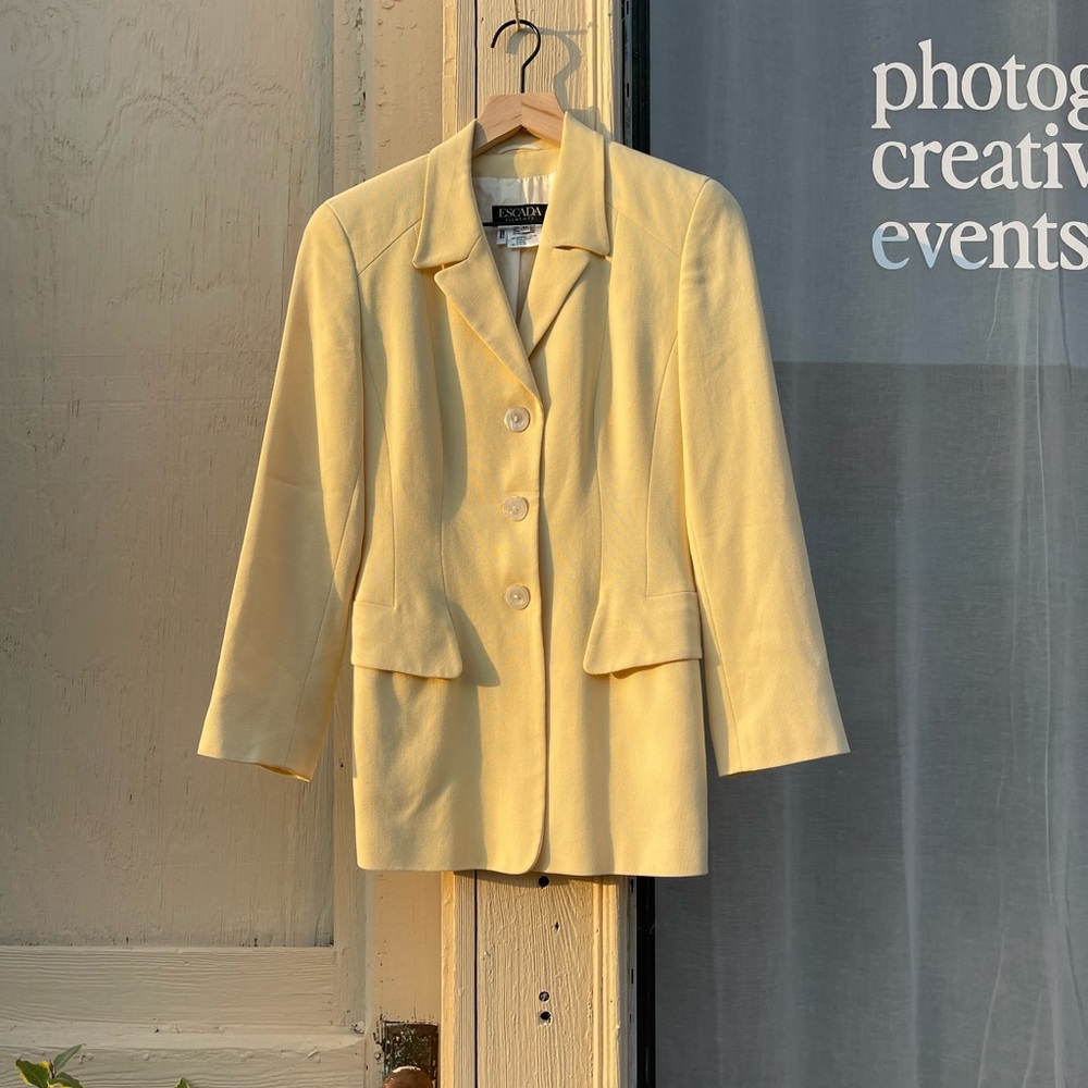 Cream / Butter Yellow Blazer - Women’s Size 2